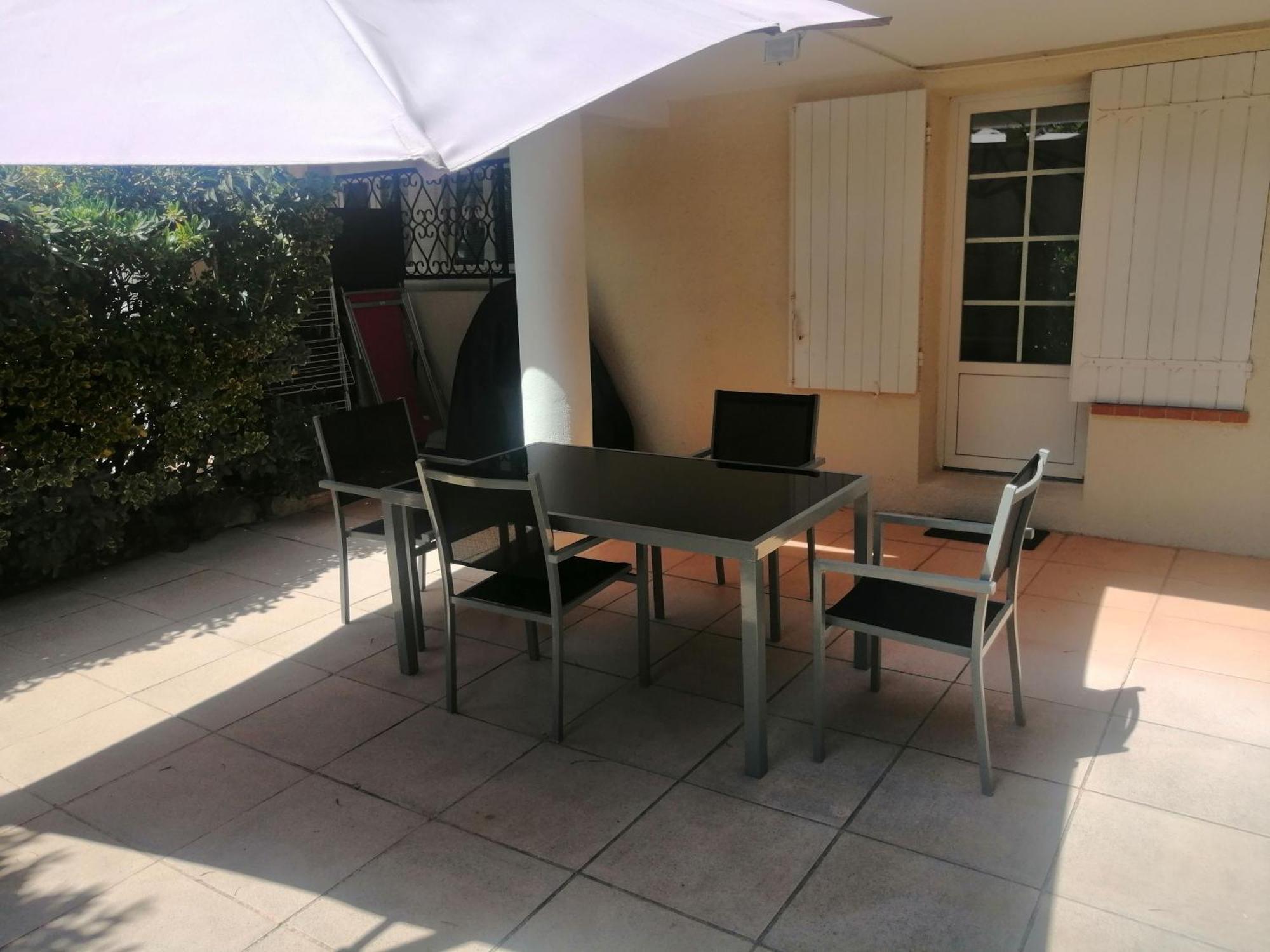 Au Reveil Des Cigales Hotel Saint Aygulf Buitenkant foto