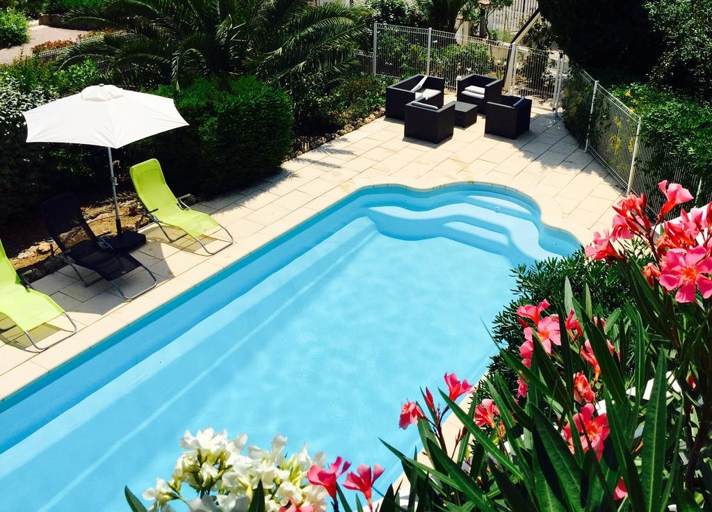 Au Reveil Des Cigales Hotel Saint Aygulf Buitenkant foto