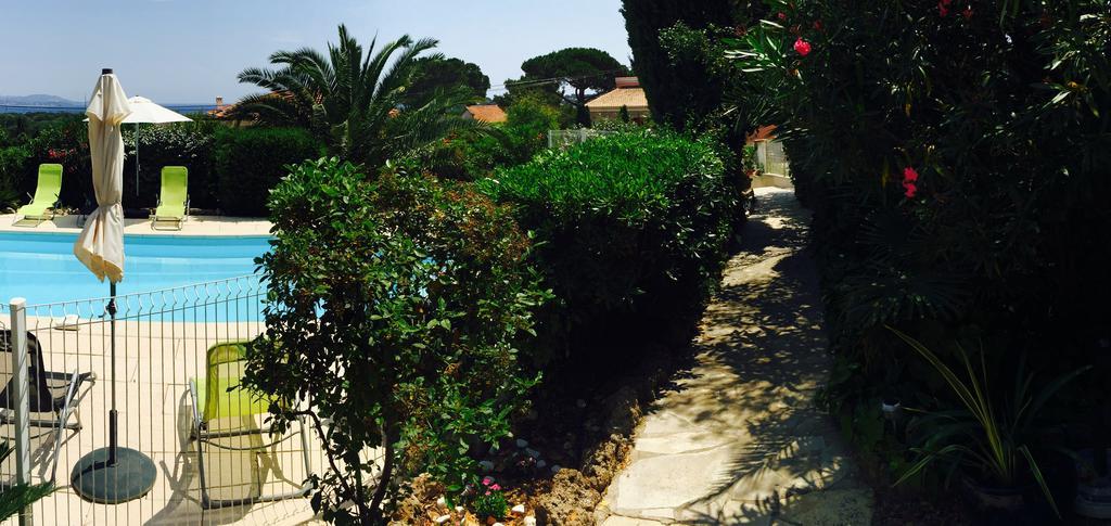 Au Reveil Des Cigales Hotel Saint Aygulf Buitenkant foto