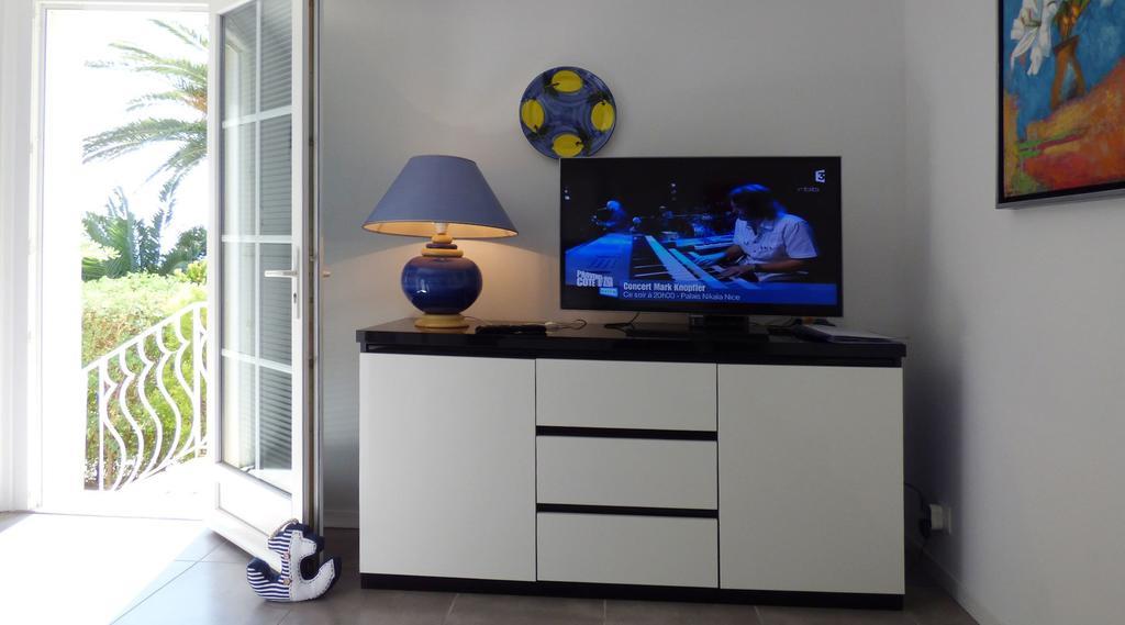 Au Reveil Des Cigales Hotel Saint Aygulf Kamer foto