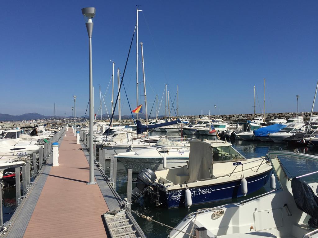 Au Reveil Des Cigales Hotel Saint Aygulf Buitenkant foto
